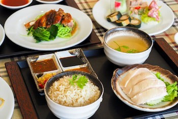 Bangkok Palace Hotel