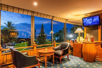 Cholchan Pattaya Beach Resort