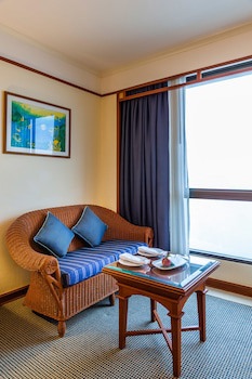 Cholchan Pattaya Beach Resort