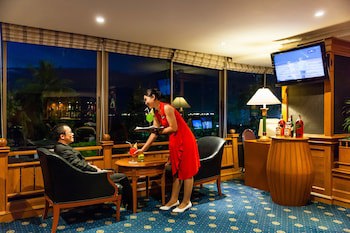 Cholchan Pattaya Beach Resort