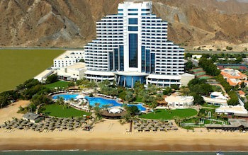 Le Meridien Al Aqah Beach Resort