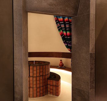 Claris Hotel & Spa Gl