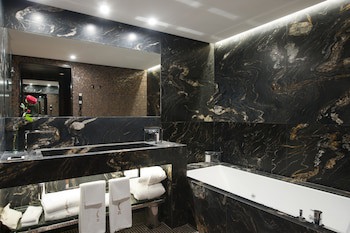 Claris Hotel & Spa Gl