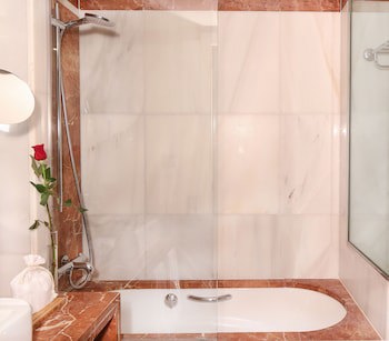 Claris Hotel & Spa Gl