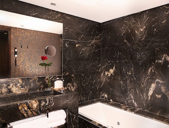 Claris Hotel & Spa Gl