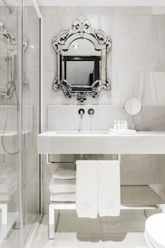Claris Hotel & Spa Gl