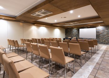 Tryp Vielha Baqueira(Formerly Sol Vielha)