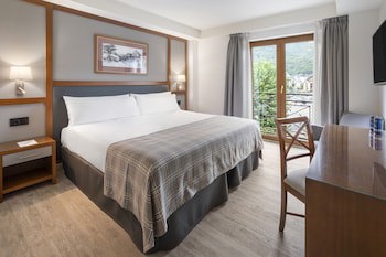 Tryp Vielha Baqueira(Formerly Sol Vielha)