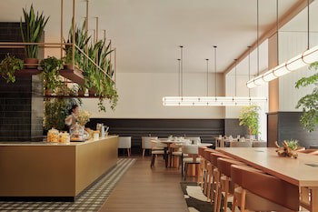 Amara Singapore