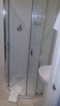 Arriva Hotel