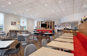 Holiday Inn Express Strathclyde Park M74 Jct 5