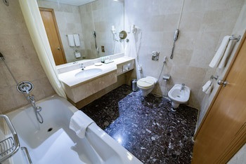 Grand Continental Hotel fotoğrafı