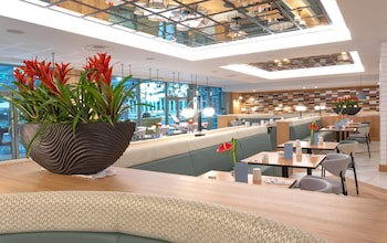 Crowne Plaza Hotel Marlow, An Ihg Hotel