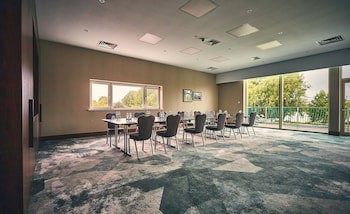 Crowne Plaza Hotel Marlow, An Ihg Hotel