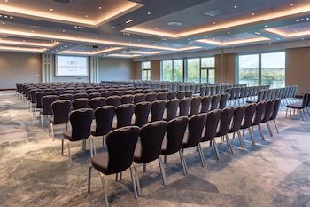Crowne Plaza Hotel Marlow, An Ihg Hotel