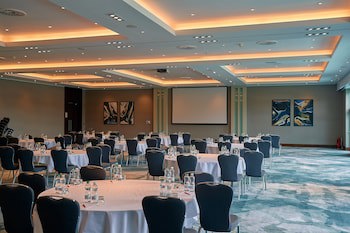 Crowne Plaza Hotel Marlow, An Ihg Hotel