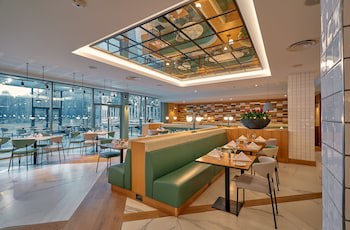 Crowne Plaza Hotel Marlow, An Ihg Hotel