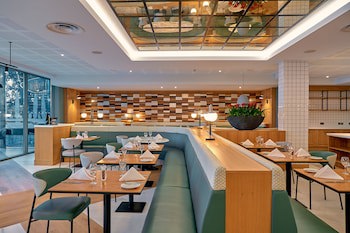 Crowne Plaza Hotel Marlow, An Ihg Hotel