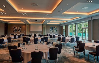 Crowne Plaza Hotel Marlow, An Ihg Hotel