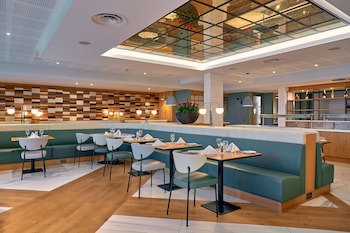 Crowne Plaza Hotel Marlow, An Ihg Hotel
