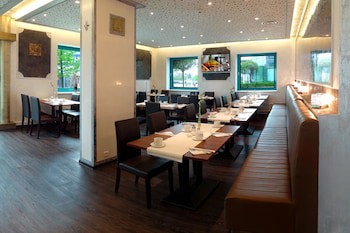 Amedia Express Prag, Trademark Collection By Wyndham