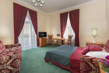 Green Garden Hotel