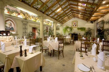 Green Garden Hotel