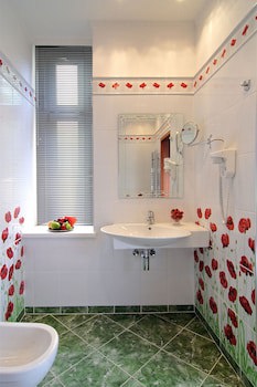 Green Garden Hotel