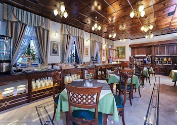 Green Garden Hotel