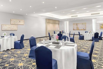 Hilton Alexandria Green Plaza