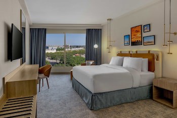 Hilton Alexandria Green Plaza