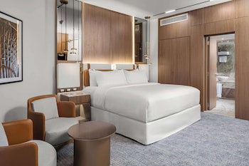Hilton Alexandria Green Plaza