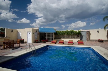 Hotel Suites Mexico Plaza Campestre