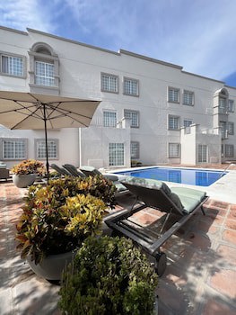 Hotel Suites Mexico Plaza Campestre
