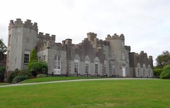 Bracken Court Hotel