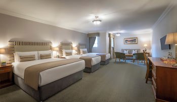 Bracken Court Hotel
