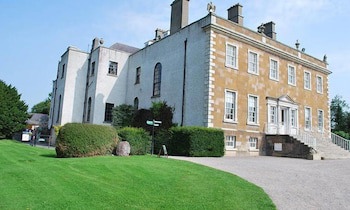 Bracken Court Hotel