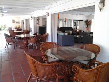 Sunset Shores Beach Hotel