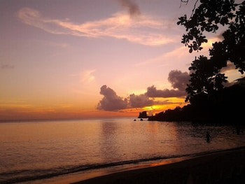 Sunset Shores Beach Hotel