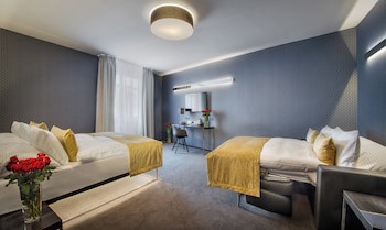 Hotel Mucha fotoğrafı