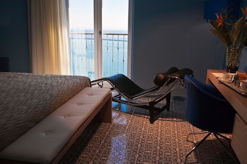 Lloyds Baia Hotel fotoğrafı