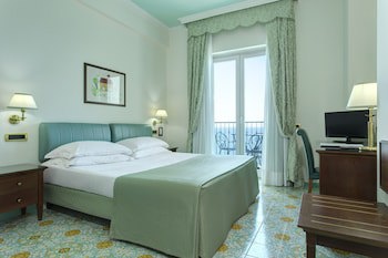 Lloyds Baia Hotel galeri fotoğrafı
