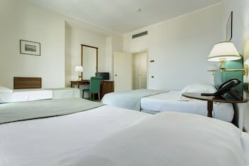 Lloyds Baia Hotel galeri fotoğrafı