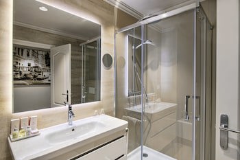 Salles Hotel Malaga Centro