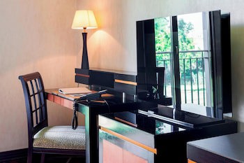 Ac Hotel Palacio De Santa Ana By Marriott