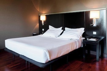Ac Hotel Palacio De Santa Ana By Marriott