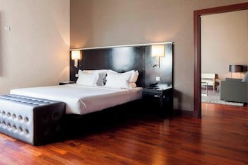 Ac Hotel Palacio De Santa Ana By Marriott