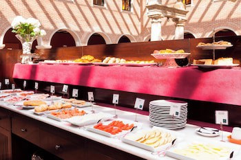 Ac Hotel Palacio De Santa Ana By Marriott
