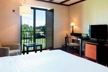 Ac Hotel Palacio De Santa Ana By Marriott