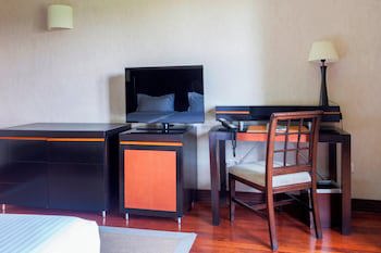 Ac Hotel Palacio De Santa Ana By Marriott